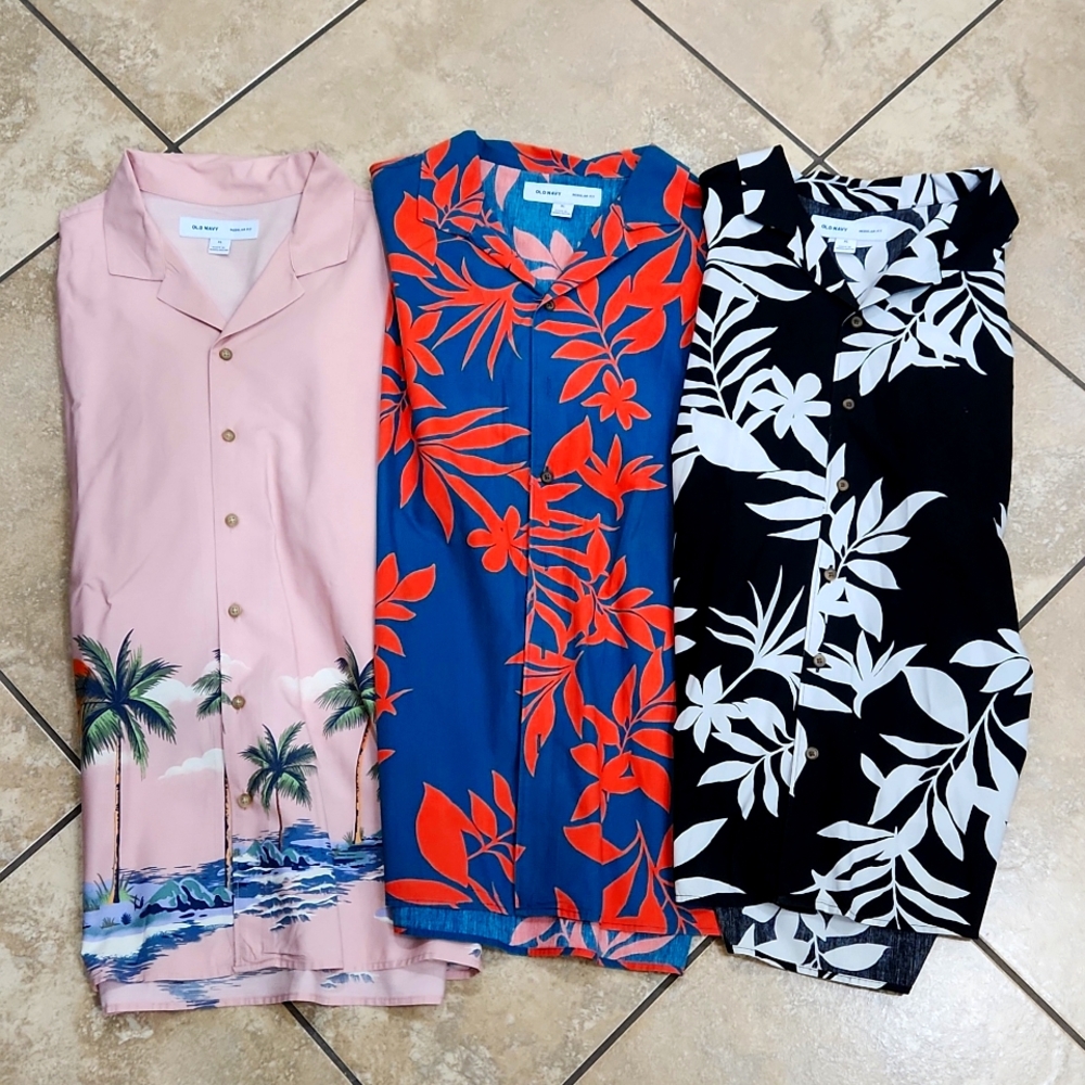 Bundle of 3 Old Navy Men's Regular Fit Shirt